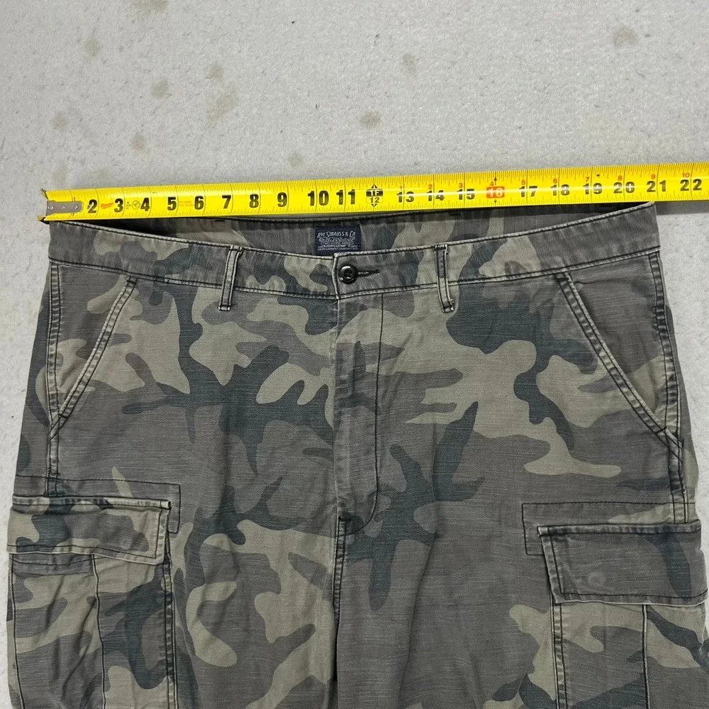 Levis Mens Camo Cargo Shorts Green Brown Camouflage W40 100% Cotton Y2K Style